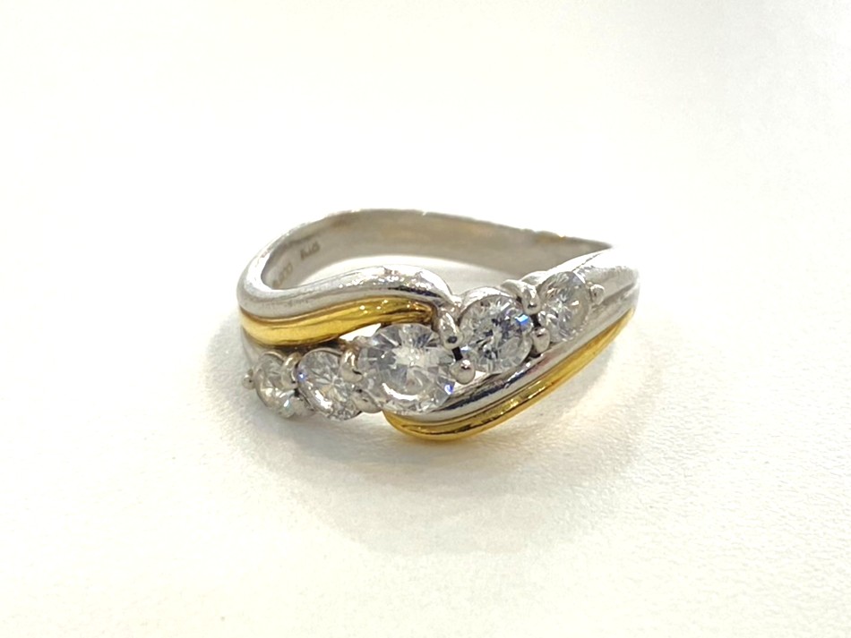 ダイヤモンド付リング　K18 Pt900 1.00ct