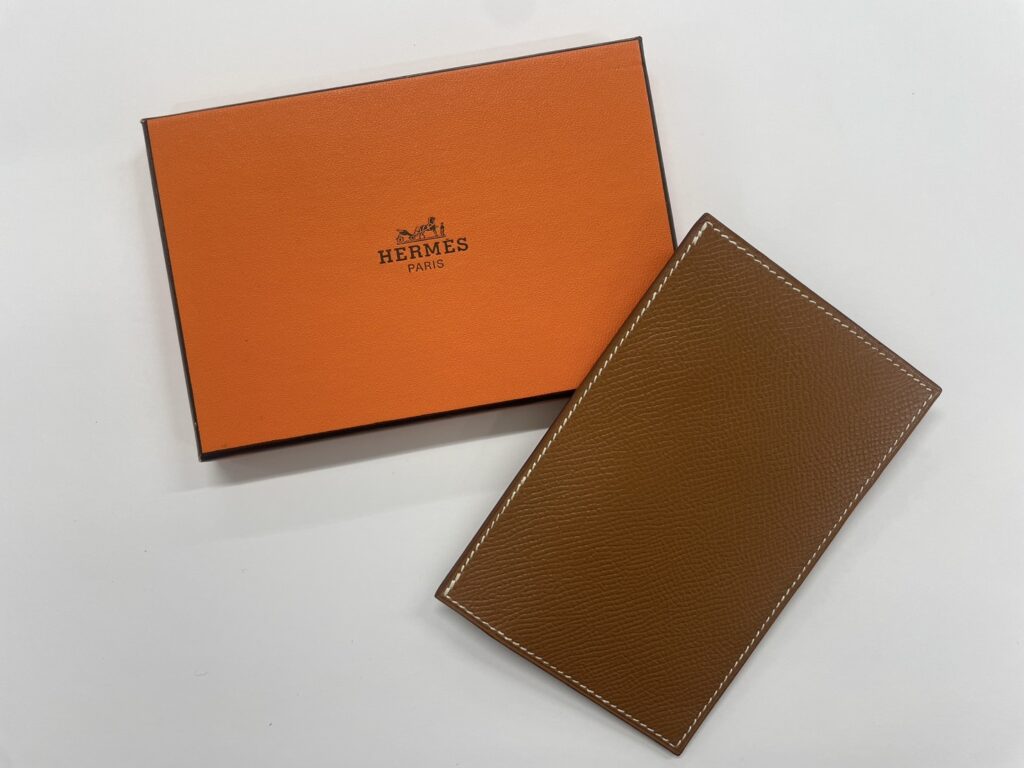 エルメスは欲しいと思っても買えない？——高級ブランドの徹底したクラフトマンシップと中古市場が注目される理由