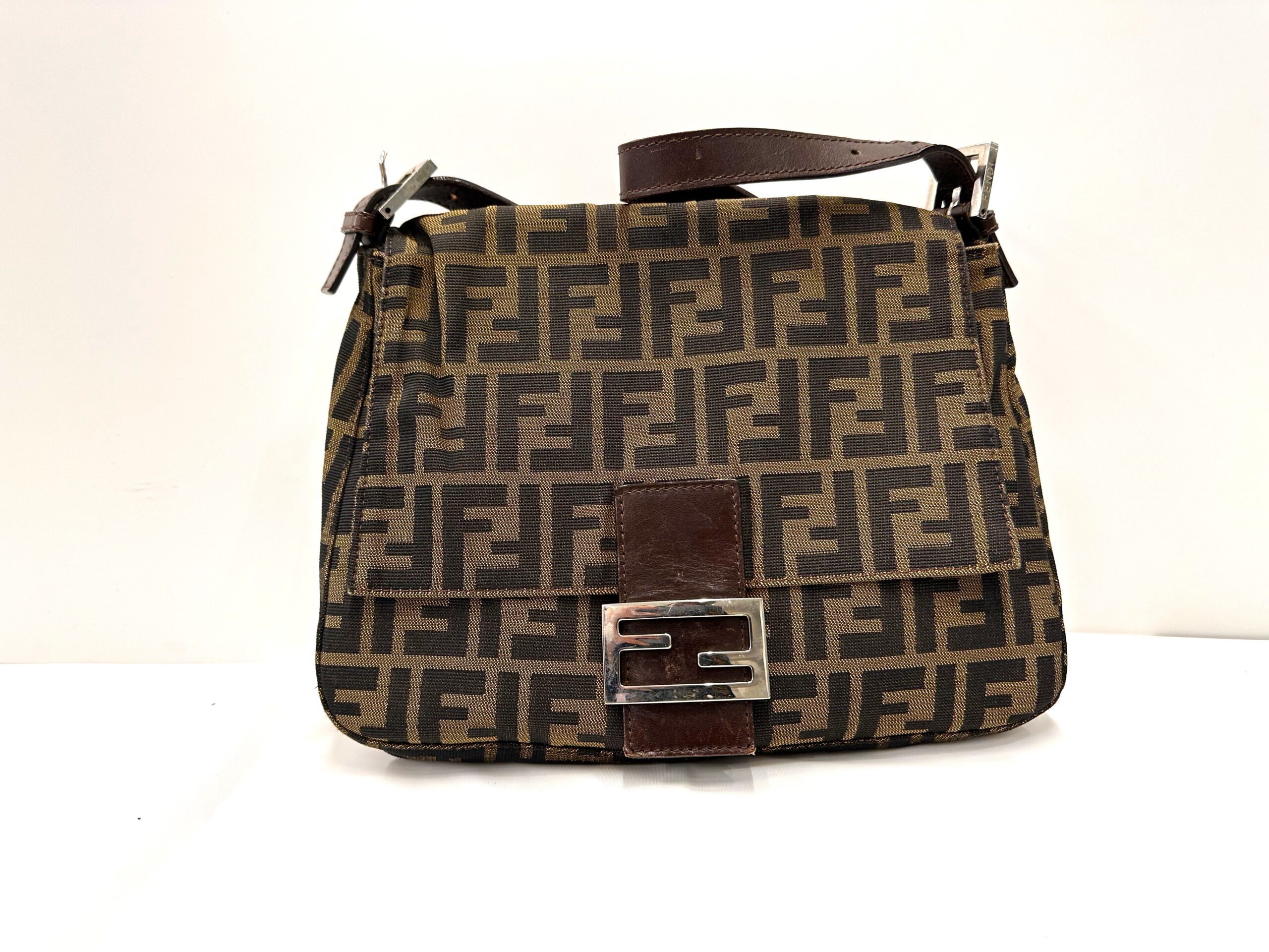 フェンディ　マンマバケット　ワンショルダーバッグ