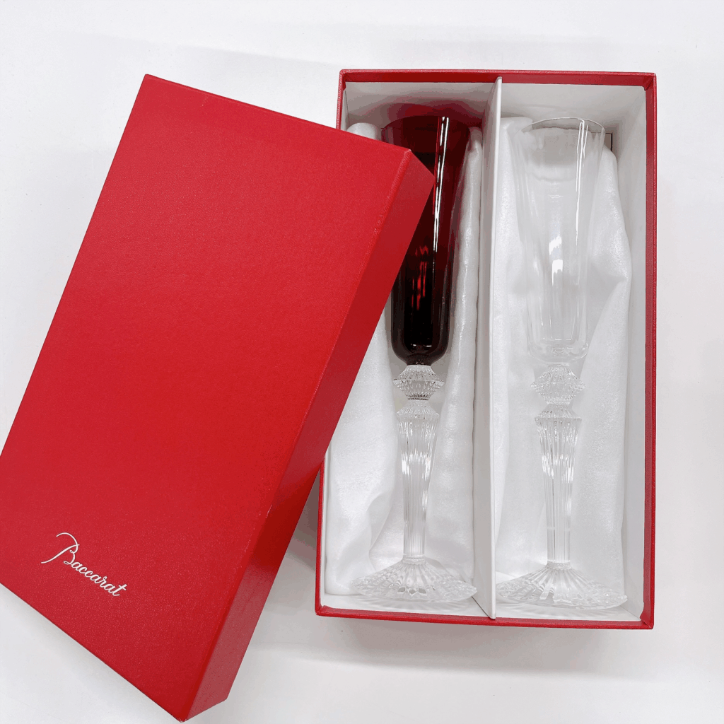 クリスタルの最高峰ブランド、バカラ（Baccarat）の魅力や歴史を徹底解説！売却時のポイントもご紹介