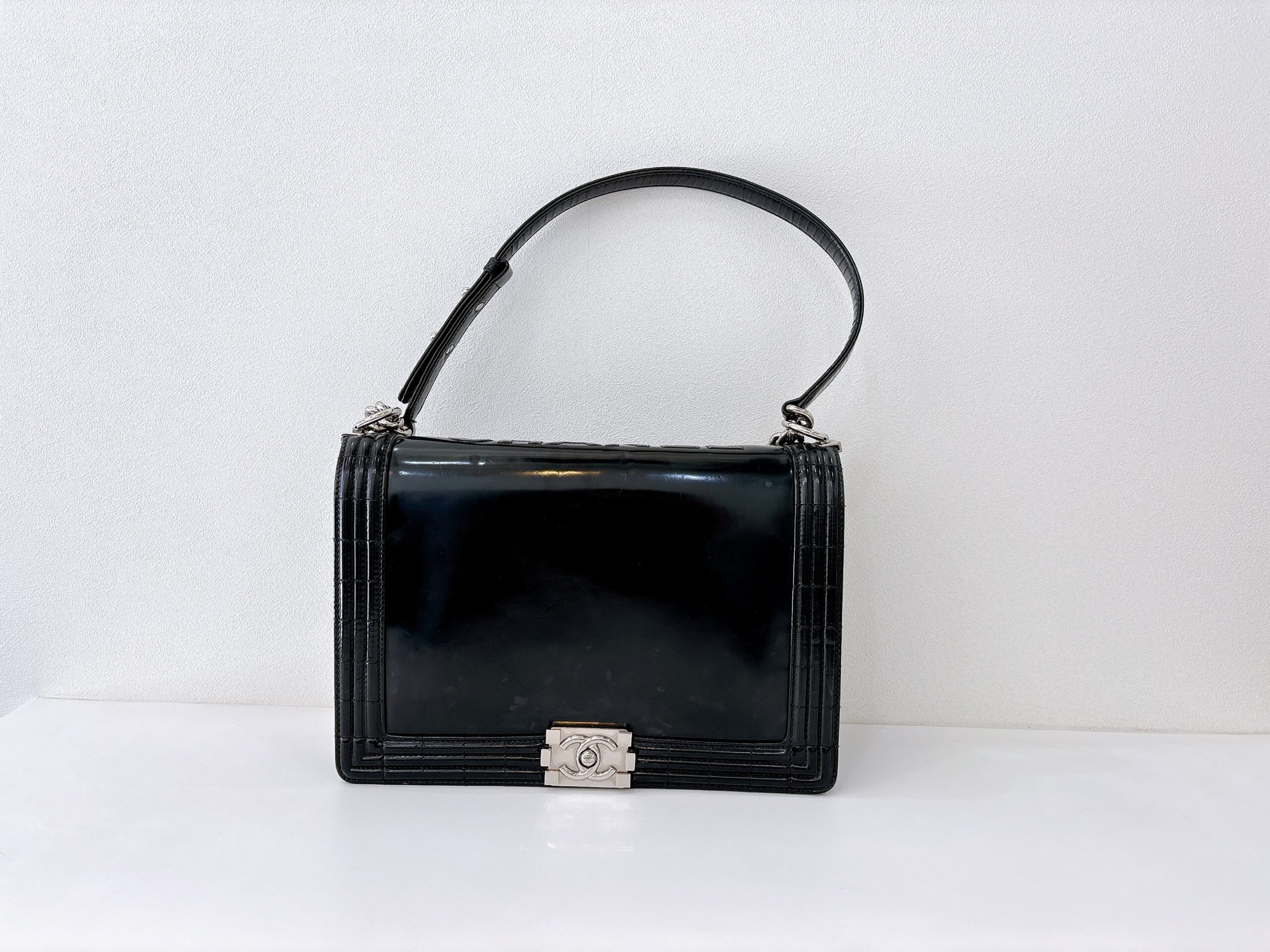 シャネル　ボーイシャネル　ショルダーバッグ