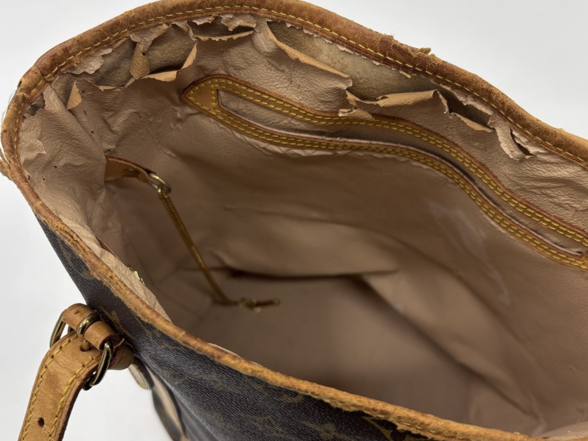 内部にベタが出ている