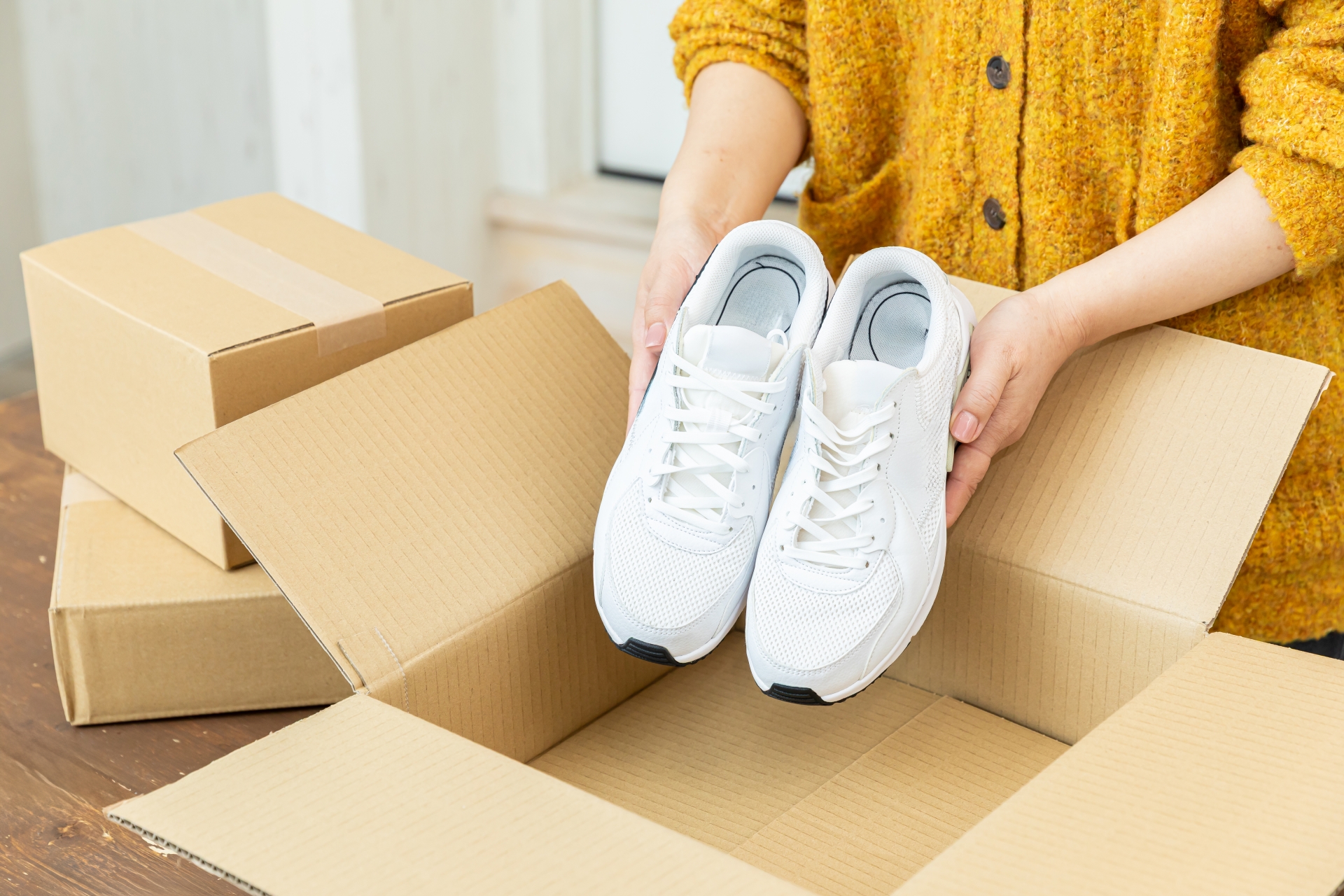 スニーカーで資産形成！？ 中古市場で注目される理由やスニーカーブームについて徹底解説