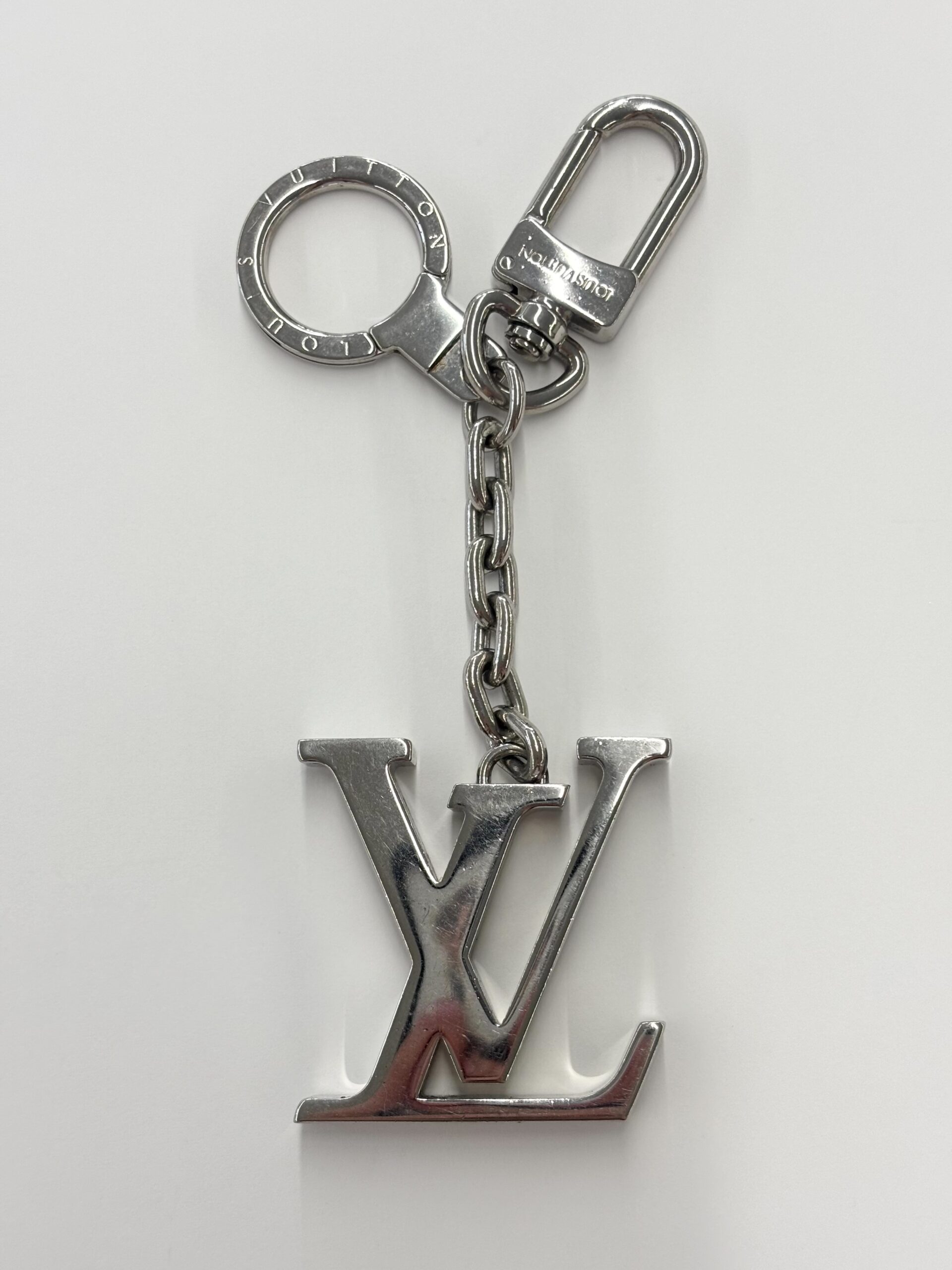 ルイ・ヴィトン　ポルトクレイニシャルLV　M65071