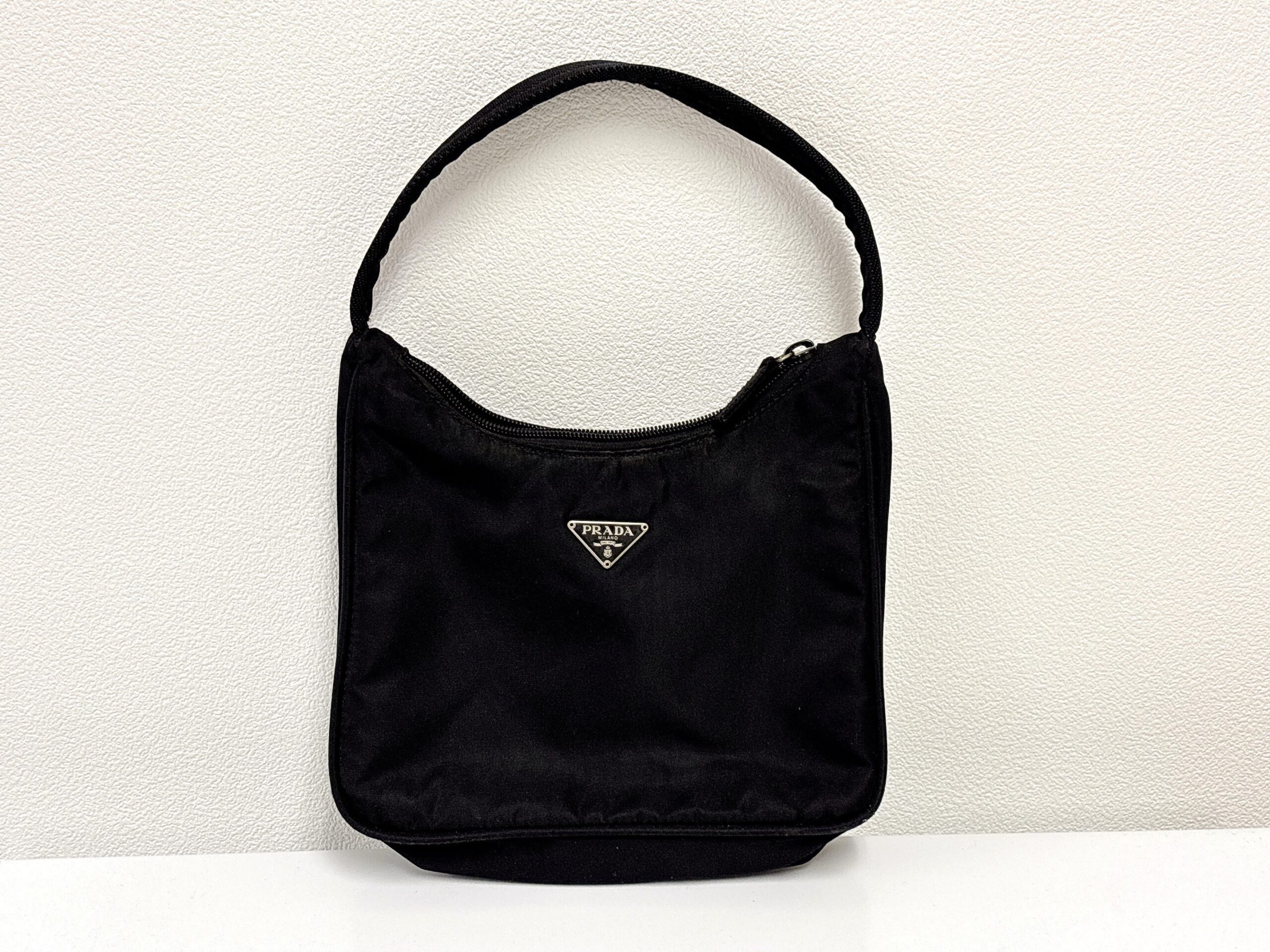 プラダ　ワンショルダーバッグ