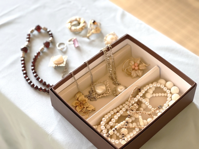 宝飾品の選び方と買取のポイント