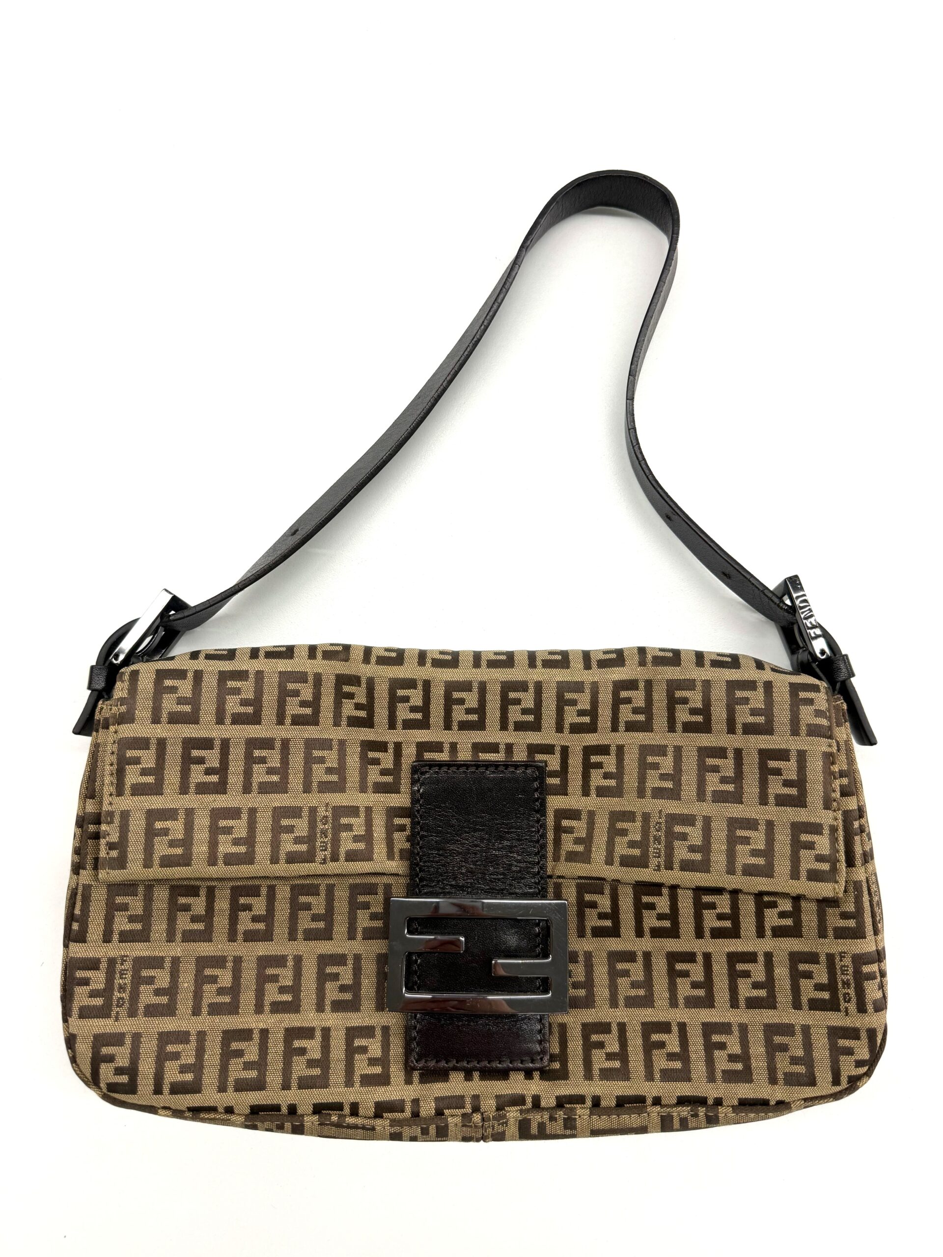 フェンディ　マンマバケット