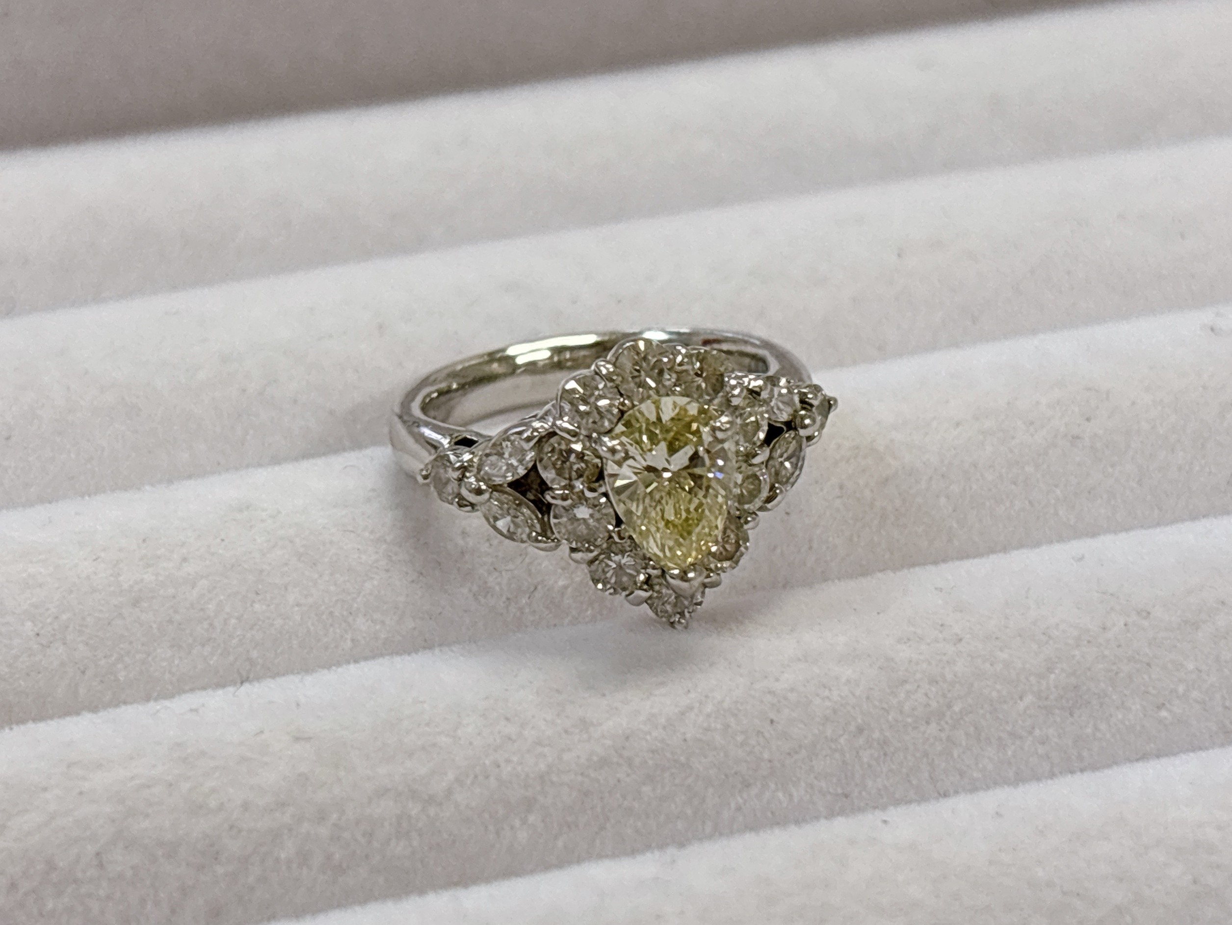 Pt900　ダイヤ付リング　D1.087ct