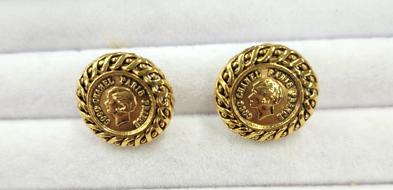 シャネル　イヤリング