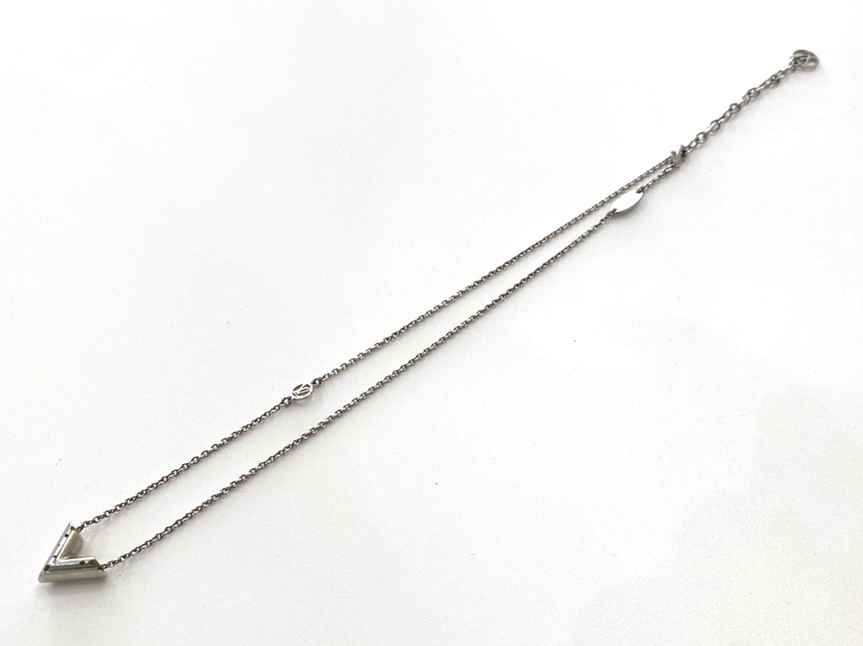 ルイ・ヴィトン　エセンシャルV　M63197