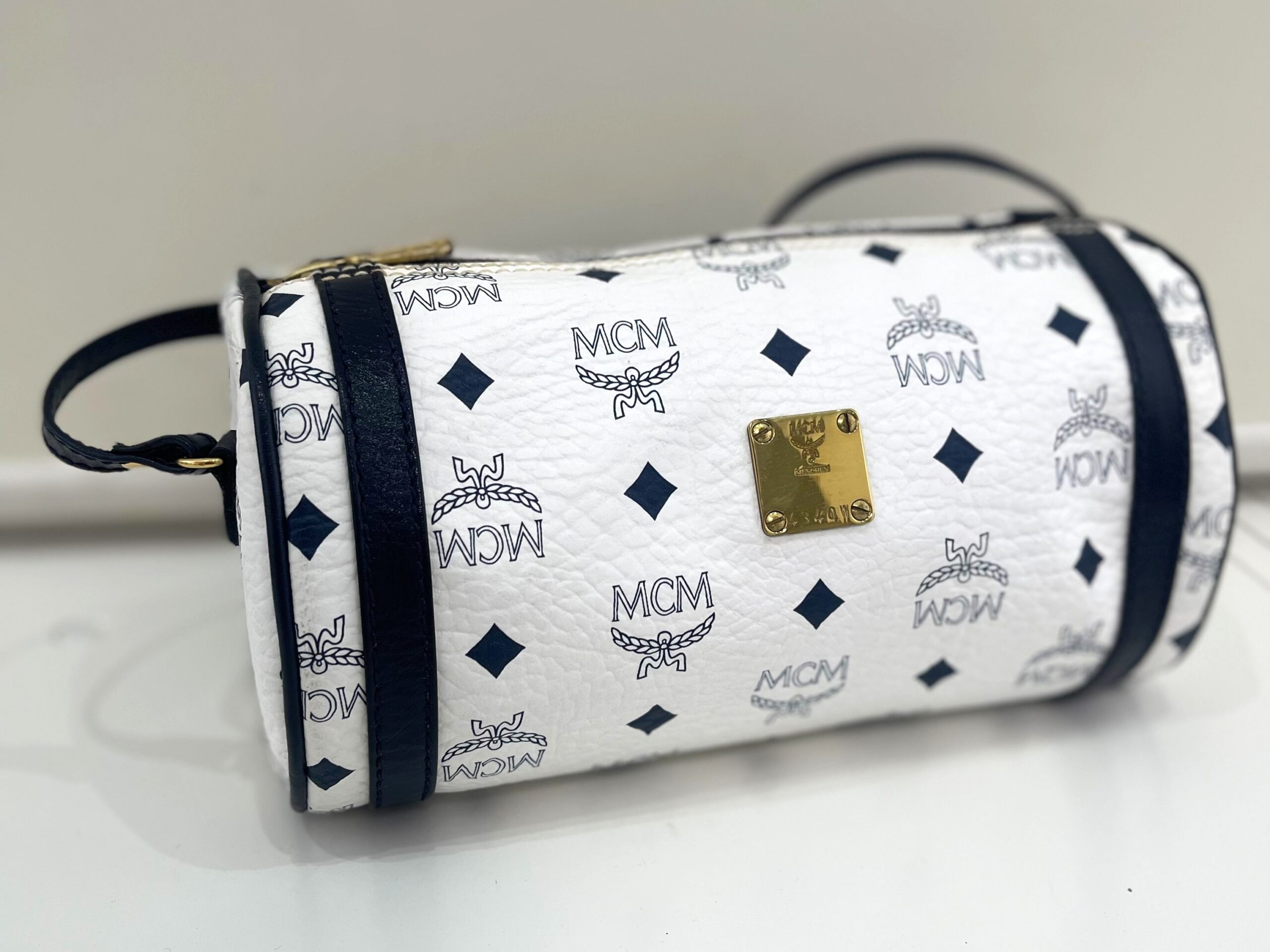 MCM　ショルダーバッグ