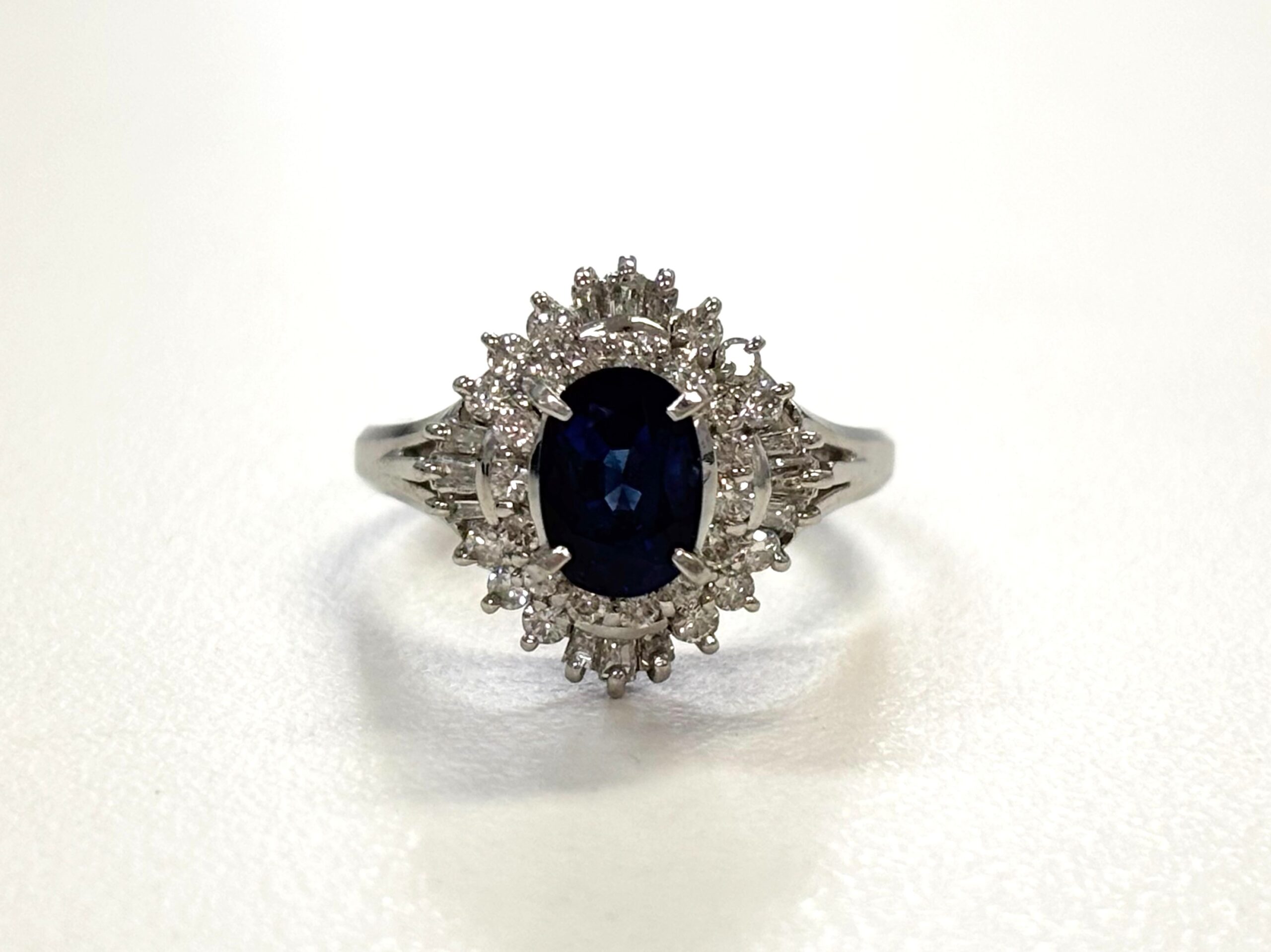 Pt900　サファイア付リング　1.51ct