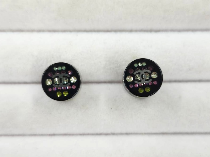 シャネル レジンピアス