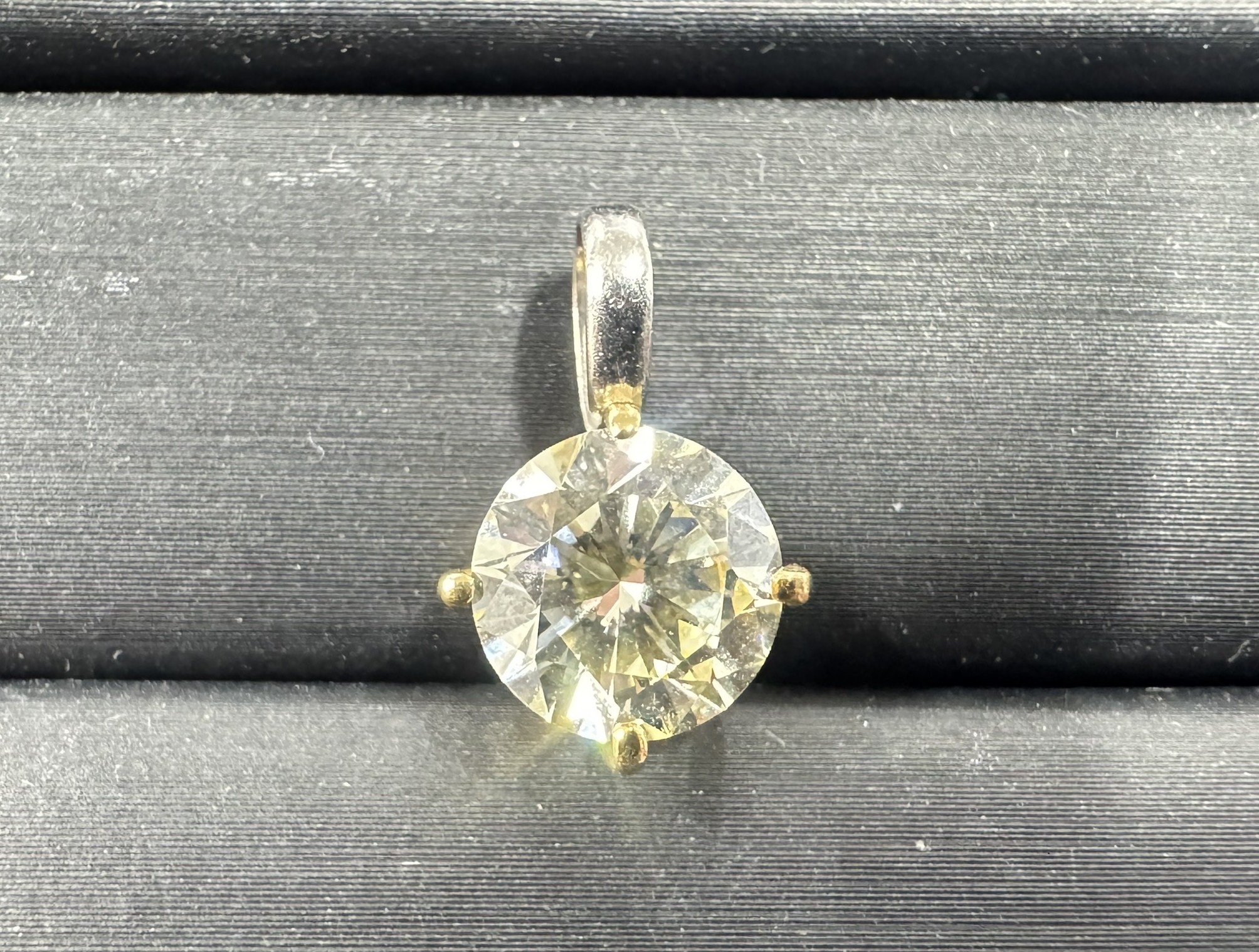 K18/Pt900　ダイヤトップ　D2.01ct